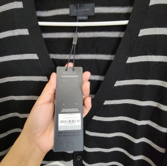 Jack & jones  stripes slim fitting vneck button front cardigan - Picture 5 of 14